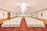 Lemon Tree Hotel, Indore Hotel di Indore