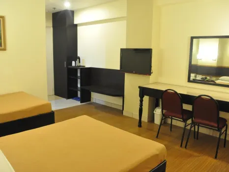 Iloilo Midtown Hotel Hotels near St. Paul University Iloilo