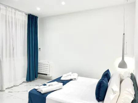 Luxury Family Room B&B Kreart Отели в г. Кротоне