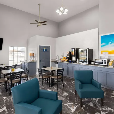 Days Inn by Wyndham Carlisle