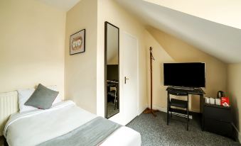 Stratford Hotel