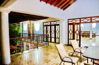 Lihini Scandic Hotels in Seeduwa