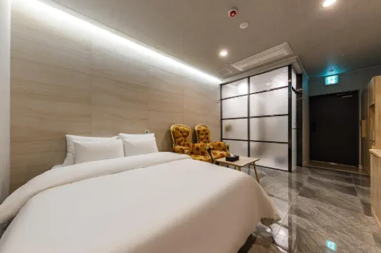 Suwon Station Hotel Terry's