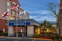 Days Inn by Wyndham Melbourne Hotels in June Park