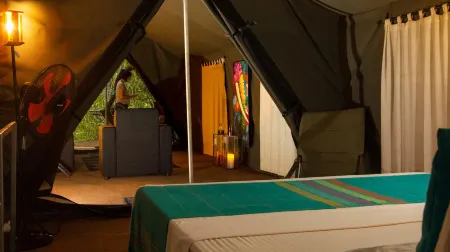 Mahoora - Udawalawe by Eco Team Отели рядом с достопримечательностью «Mahoora Tented Safari Camps - Yala»