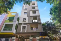 FabHotel Eminent Suites Banjara Hills Hotel a 