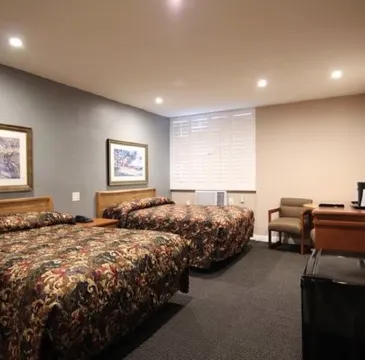 DUNES INN WILSHIRE Отели рядом с достопримечательностью «Театр Уилтерн»