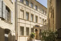 La Maison d'Uzès Relais & Châteaux Hôtels à : Saint-Quentin-la-Poterie
