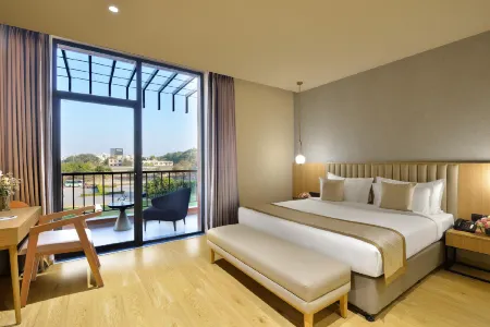 Treat Hotel Nashik City Center Отели рядом с достопримечательностью «RD CIRCLE»