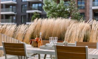 Huswell - Spacious House Close to the Beach