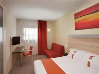 Holiday Inn Express Barcelona - Sant Cugat Hotels in Rubi