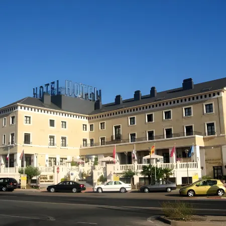 Hotel Conde Ansúrez Отели в г. Кампинья дель Писуэрга