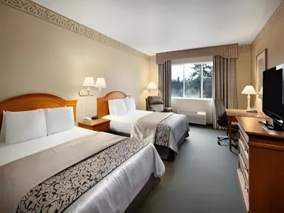 Ramada by Wyndham Olympia Hotels near Avonlea Park