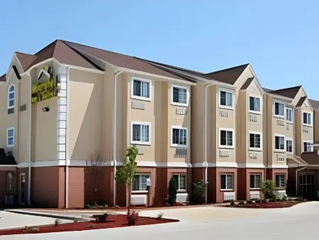 Microtel Inn & Suites by Wyndham Harrisonburg Отели в г. Маунт Крофорд