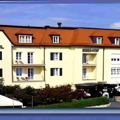 Hotel Starnberger See Hotel Exterior