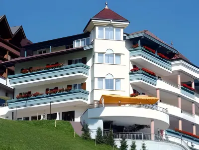 Kronplatz-Resort Hotel Kristall