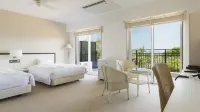 Hotel Holistic Resort Hotels in Taiji