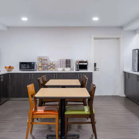 Travelodge Suites by Wyndham Saint John