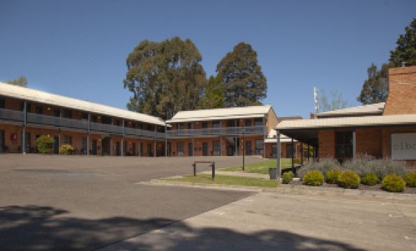 Bega Downs Motor Inn