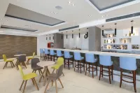 Belair Beach Hotel - bar