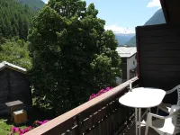 Bergdohle Hotels in Randa