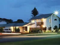Dolphin Lodge Albany - Self Contained Apartments at Middleton Beach Hotel a 
