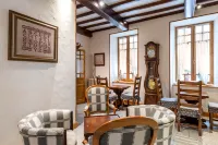 Hôtel du Lion d'Or Hotels in Cauterets