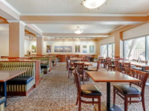 Best Western Plus Barclay Hotel Hotels in Alberni-Clayoquot