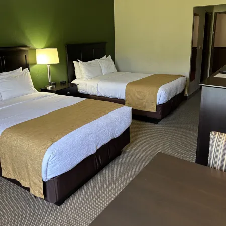 Boarders Inn & Suites by Cobblestone Hotels - Munising