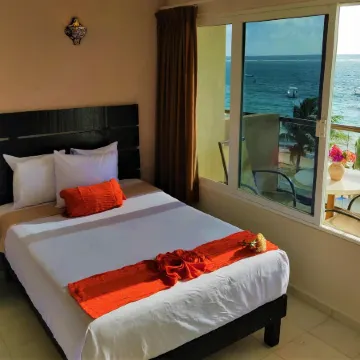 Hacienda Morelos Beachfront Hotel