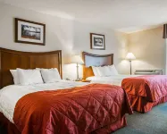 Clarion Inn & Suites at the Outlets of Lake George Hotels in Queensbury