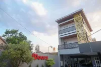 RedDoorz at Hotel Putra Perdana Klaten Hotell i Merbung
