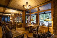 Zion Lodge - Inside the Park - parking