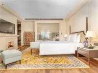 Radisson Collection Hotel & Spa, Riverfront Srinagar Hotels near Bilal Masjid - بلال مسجد