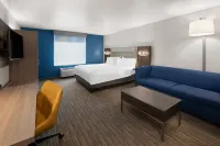 Holiday Inn Express & Suites ACME-TRAVERSE CITY by IHG