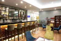 d'primahotel Kualanamu Medan - bar