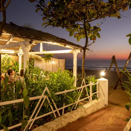 Sunset Cafe Beach Stay