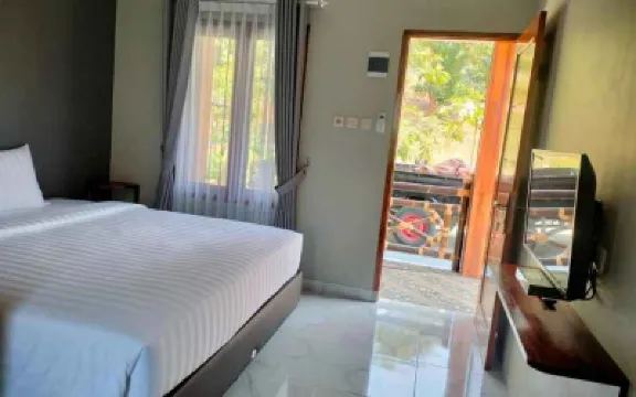 Favorite Guest House Hotels in Ciwangi