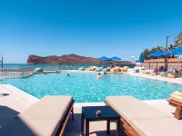 Chrispy Beach Resort, Agia Marina - Rooftop Pools