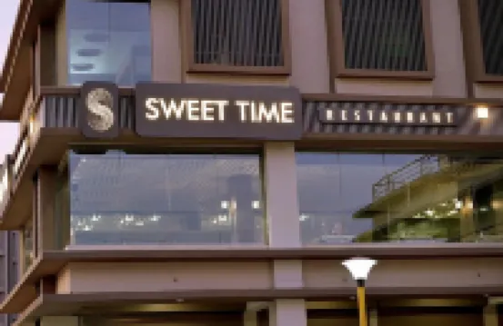 Hotel Sweettime Restaurant and Banquet 默黑薩納酒店