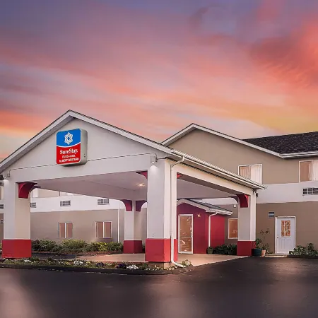 SureStay Plus Hotel by Best Western Bettendorf