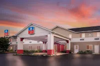SureStay Plus Hotel by Best Western Bettendorf - Pools