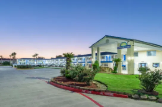 Days Inn by Wyndham Baytown Garth Road I10 East Hotels in 