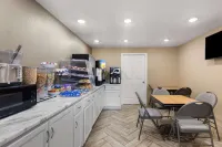 Super 8 by Wyndham Paducah I-24 Exit 4 Hotels in Paducah