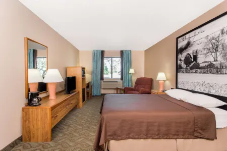 Super 8 by Wyndham Dodgeville Отели рядом с достопримечательностью «Блу Маунд Стейт Парк - Запад Обзервейшен Тауэр»