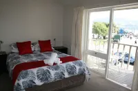 Akaroa Central Apartment Hotels in Little River