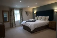 The Rising Sun Hotels in Crostwick