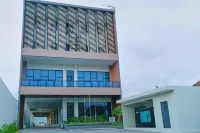 Front One Hotel Gombong Hotel dekat Lintang peternakan bebek