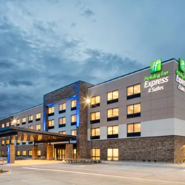 Holiday Inn Express & Suites EAST PEORIA - RIVERFRONT by IHG