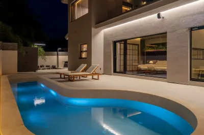 Hoshiga Pool Villa